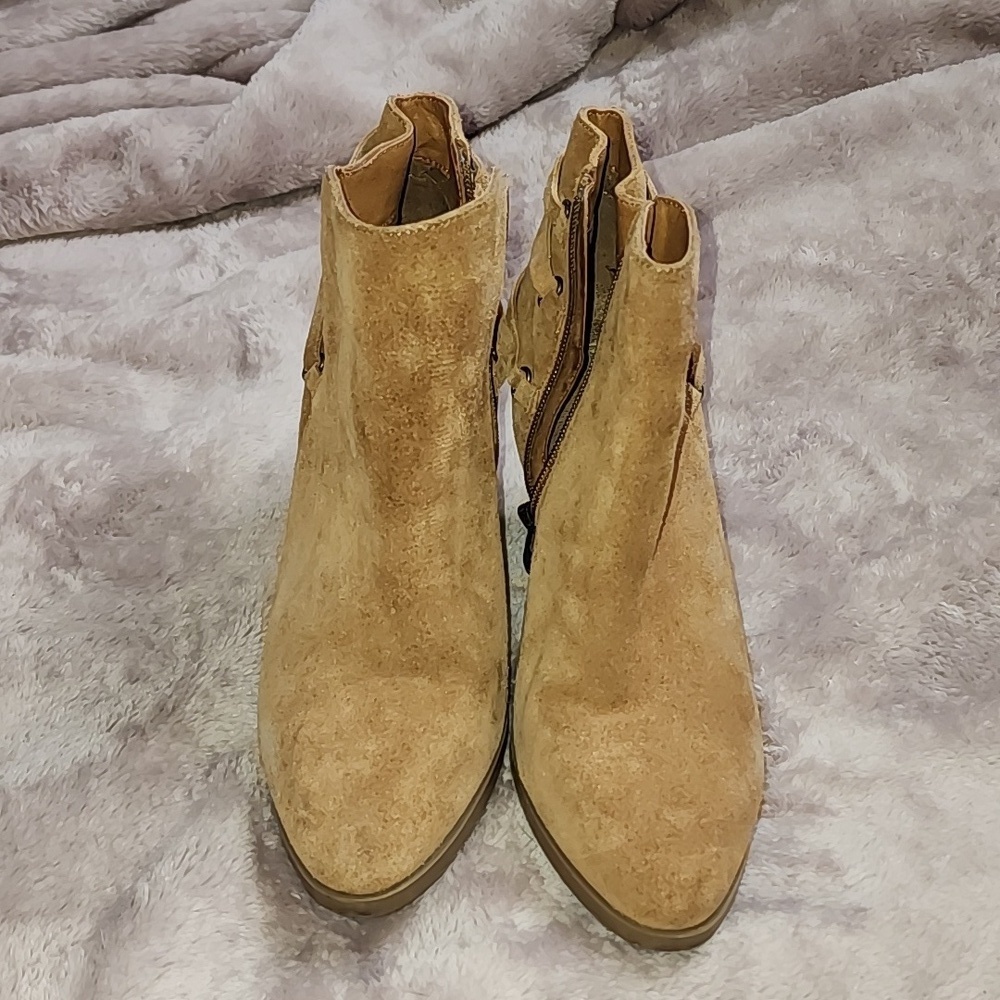 Michael by Michael Shannon leather upper booties sz 8.5
